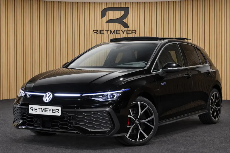 Volkswagen Golf (2025)
