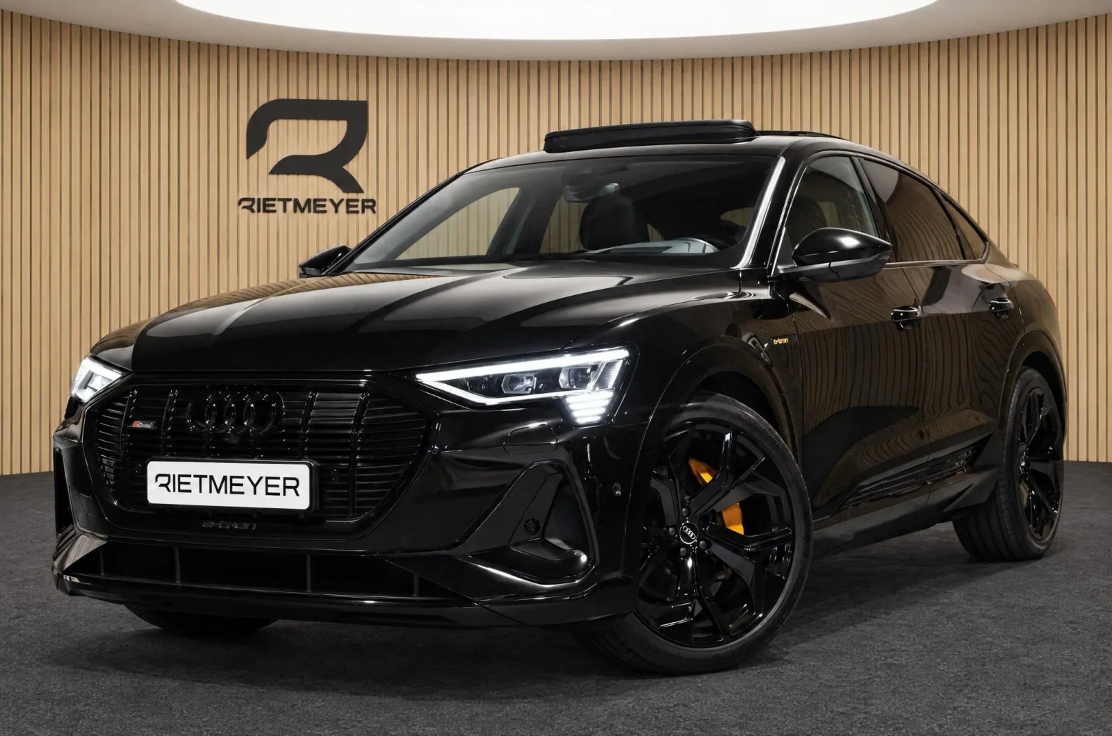 Audi e-tron Sportback (2023) — foto 1