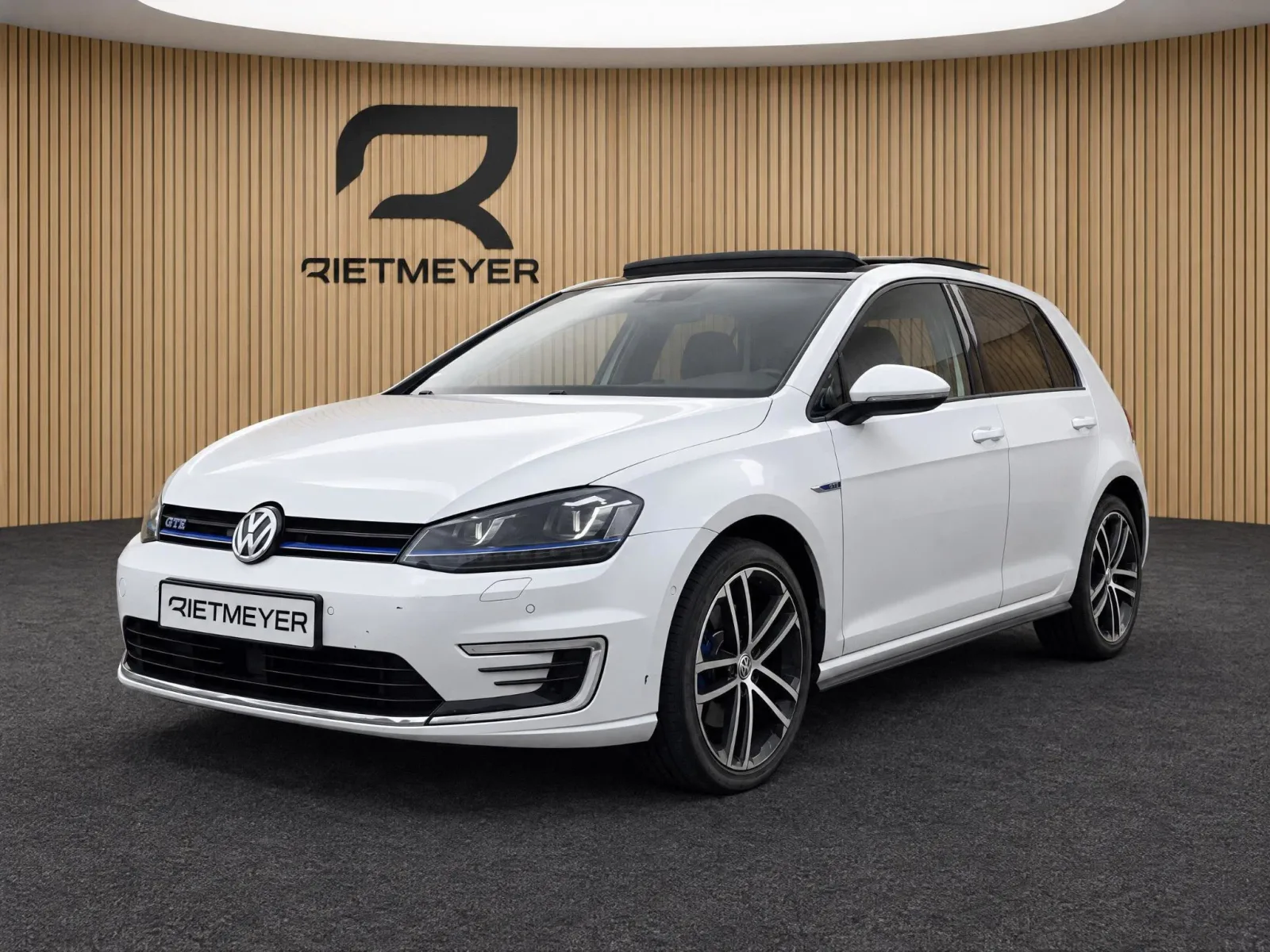 Volkswagen Golf (2015) — foto 1