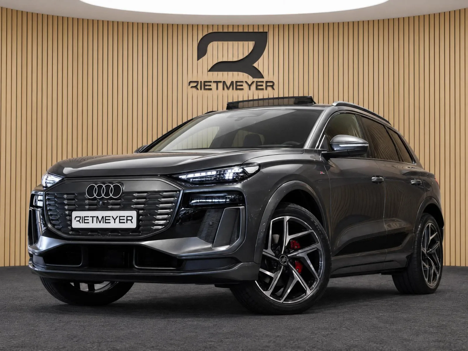 Audi Q6 e-tron (0) — foto 1