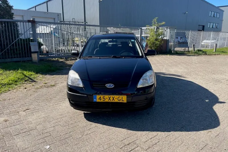 Kia Rio (2007)