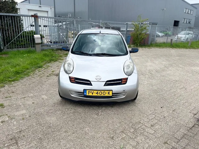 Nissan Micra (2004) — foto 1