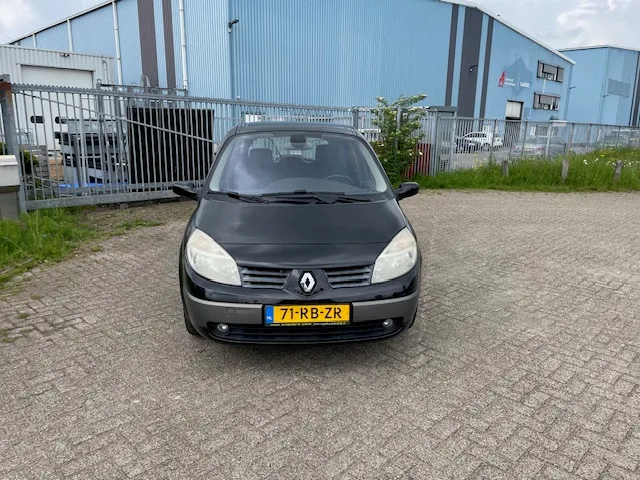 Renault Scénic (2005) — foto 1