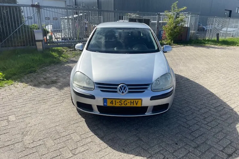 Volkswagen Golf (2006)
