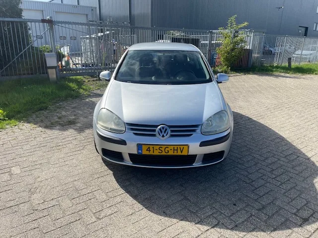 Volkswagen Golf (2006) — foto 1