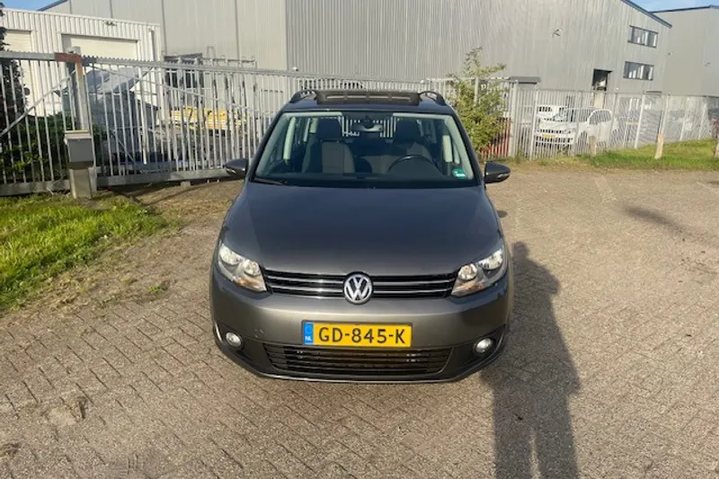 Volkswagen Touran (2012)