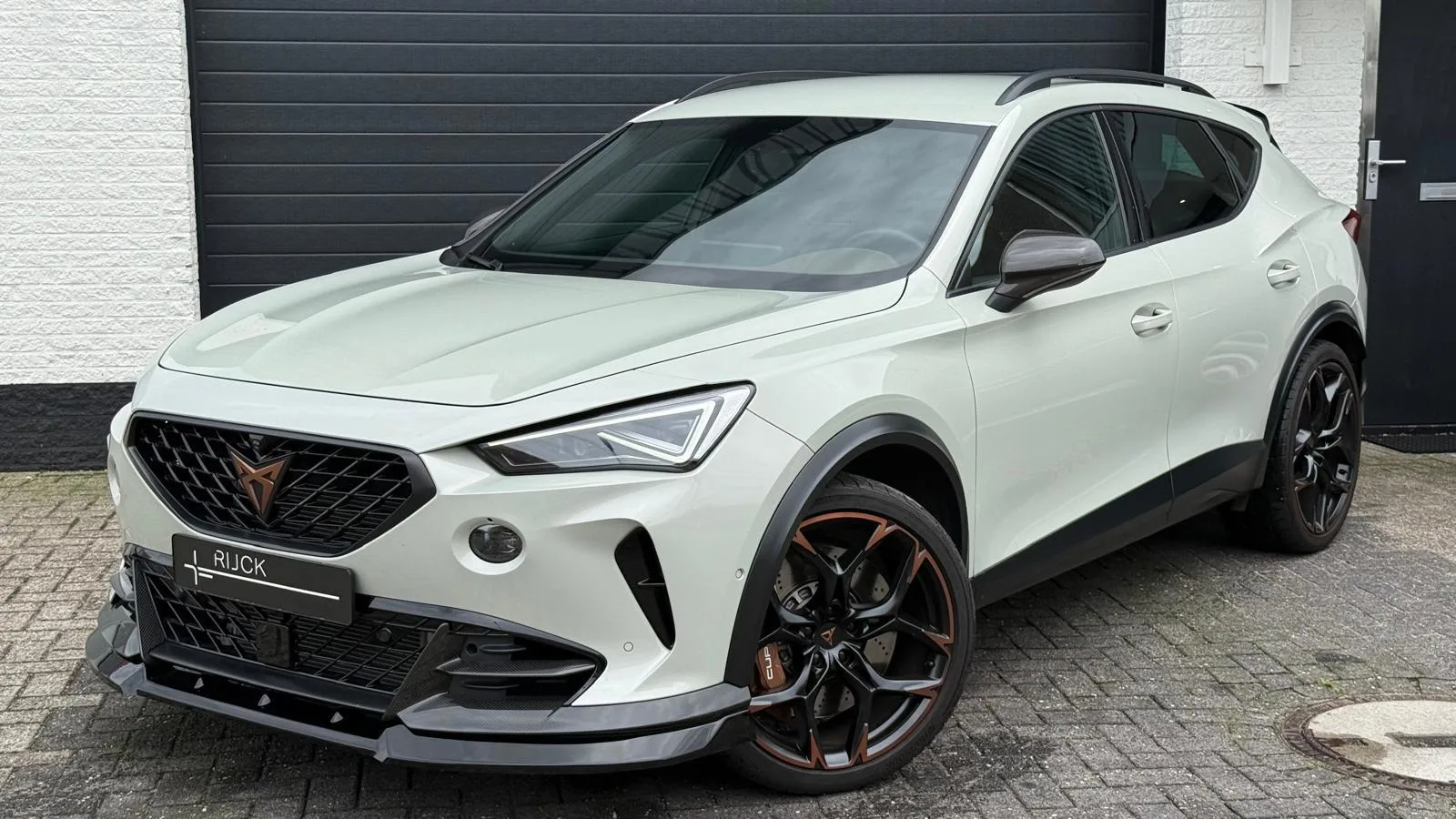 CUPRA Formentor (2023) — foto 1