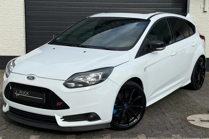 Ford Focus (2013)