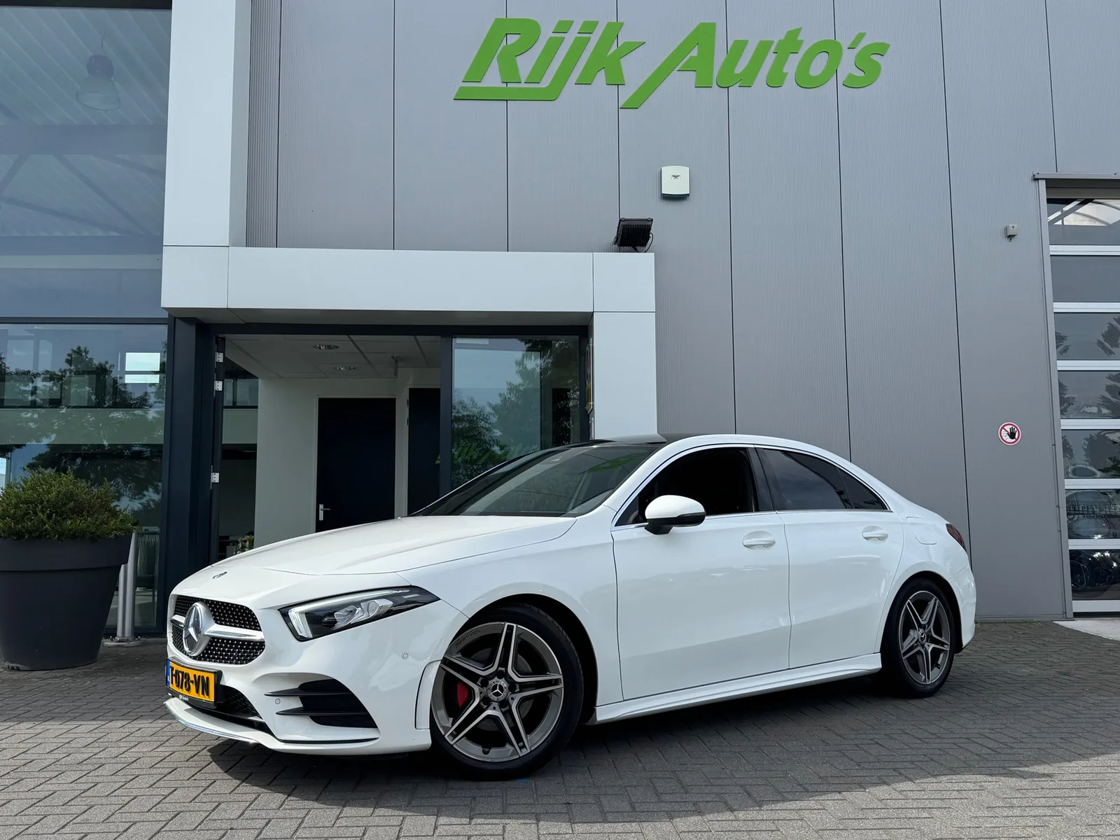Mercedes-Benz A-Klasse (2019) — foto 1