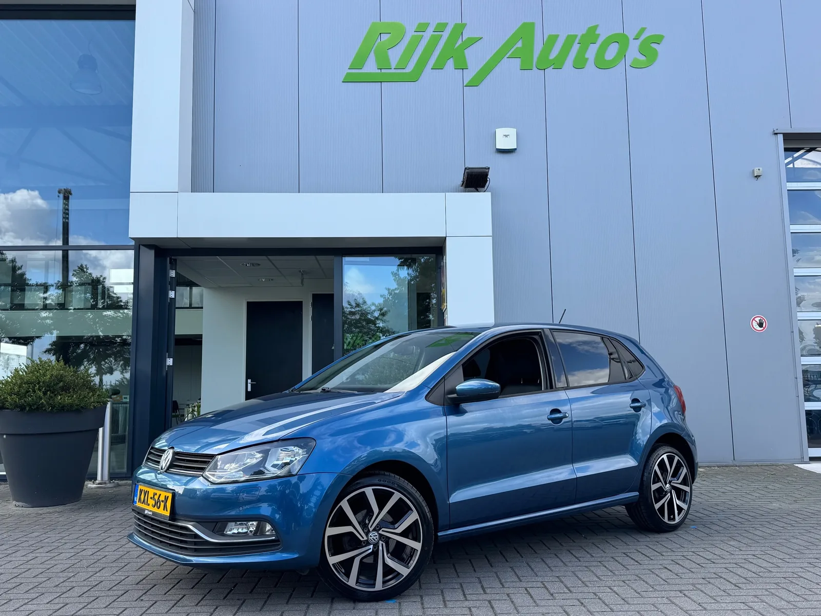 Volkswagen Polo (2014) — foto 1