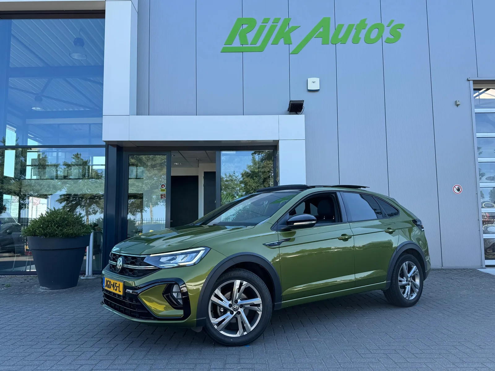 Volkswagen Taigo (2022) — foto 1