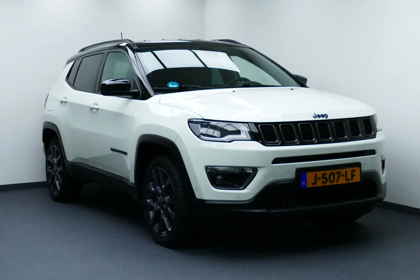 Jeep Compass (2020) — foto 1