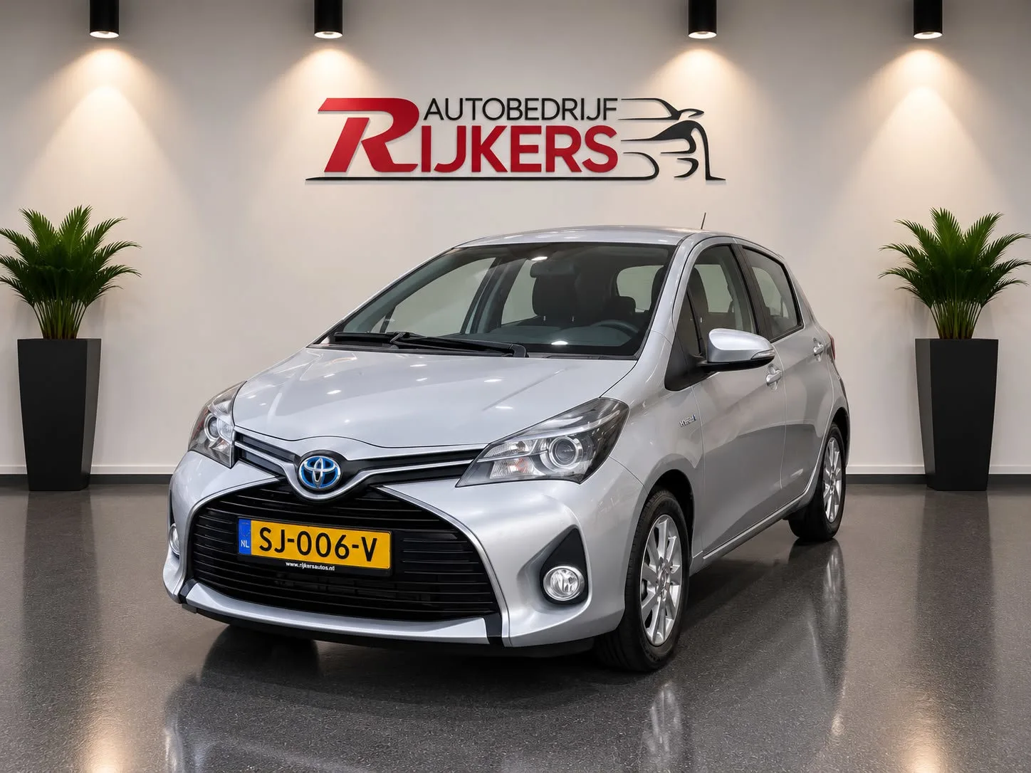 Toyota Yaris (2017) — foto 1