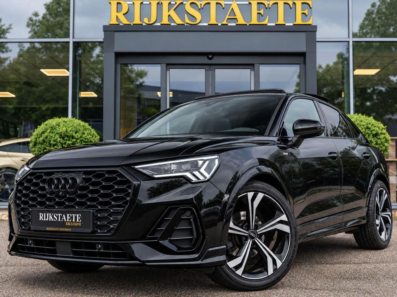 Audi Q3 Sportback (2020) — foto 1