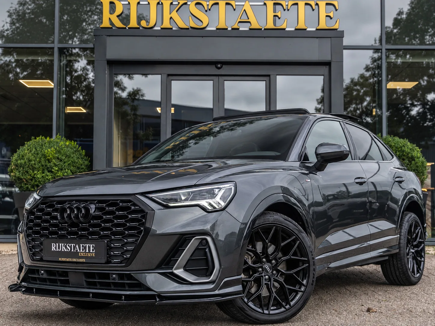 Audi Q3 (2021) — foto 1
