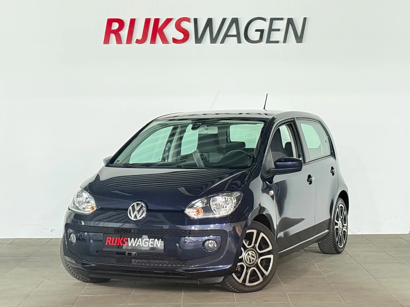 Volkswagen Up! (2014) — foto 1