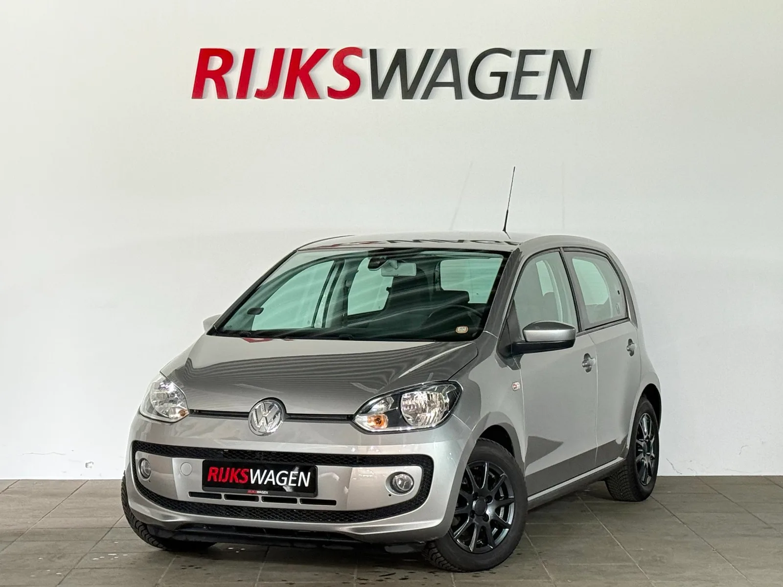 Volkswagen Up! (2015) — foto 1