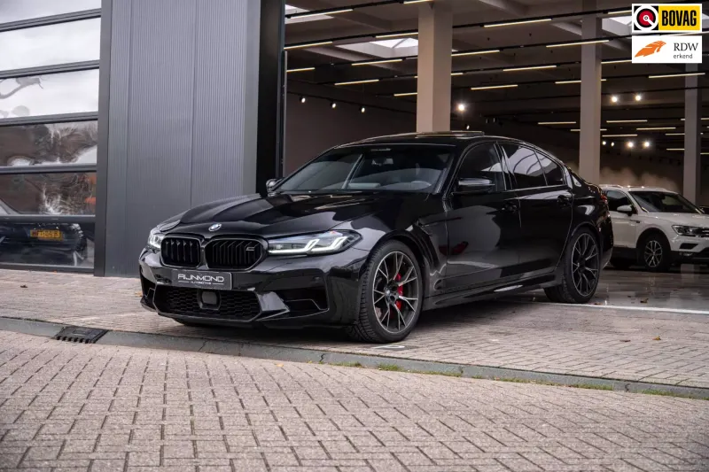 BMW M5 (2023)
