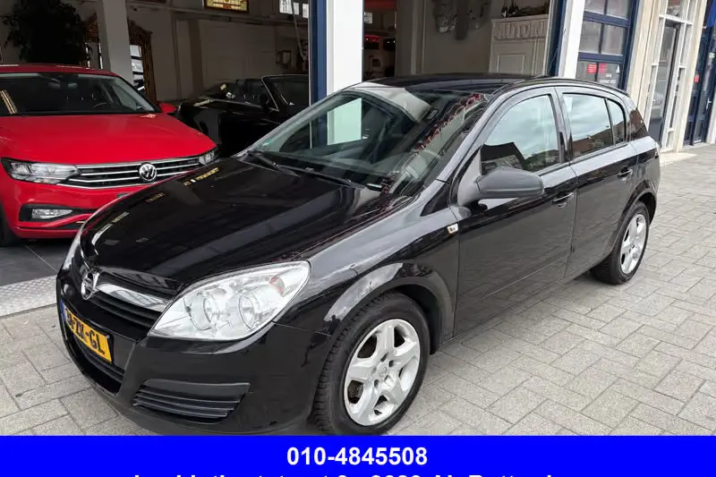 Opel Astra (2008)