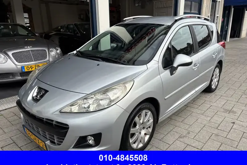 Peugeot 207 (2011)