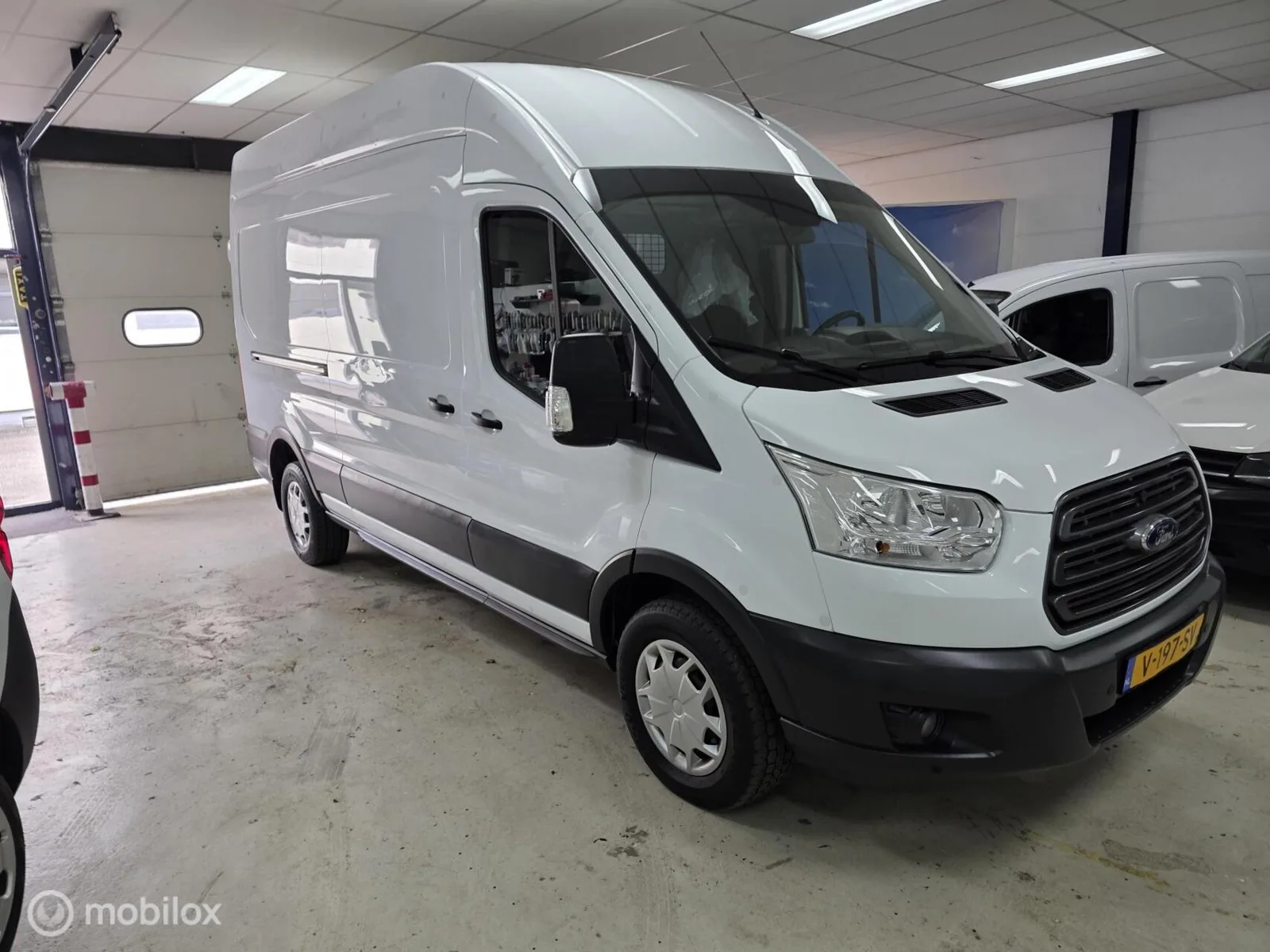 Ford Transit (2018) — foto 1