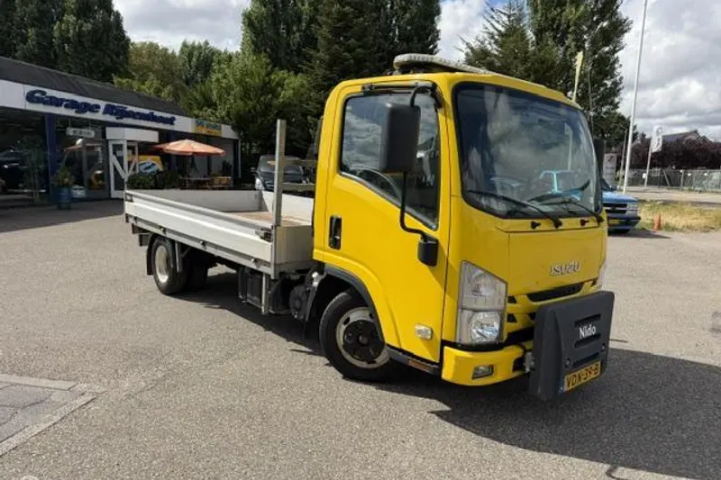 Isuzu NKR (2019)