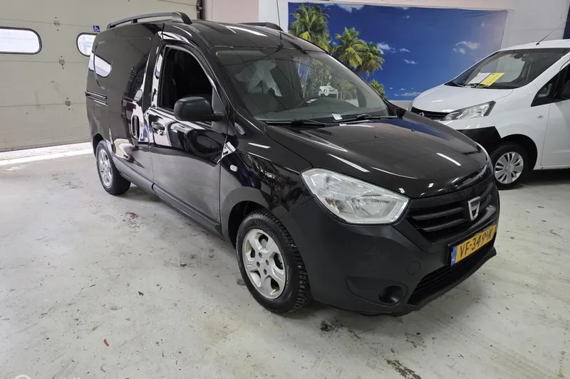 Dacia Dokker (2013)