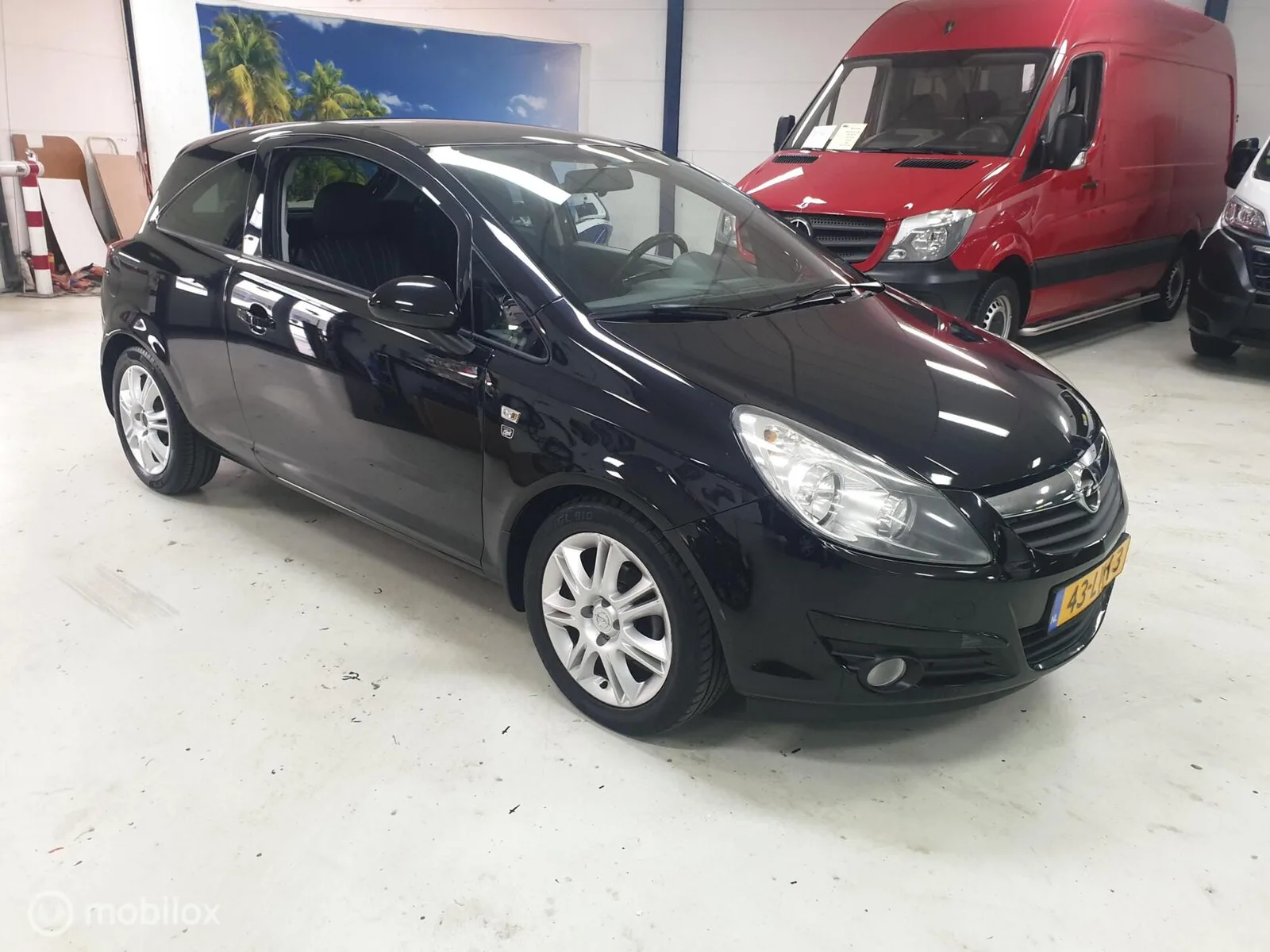 Opel Corsa (2010) — foto 1