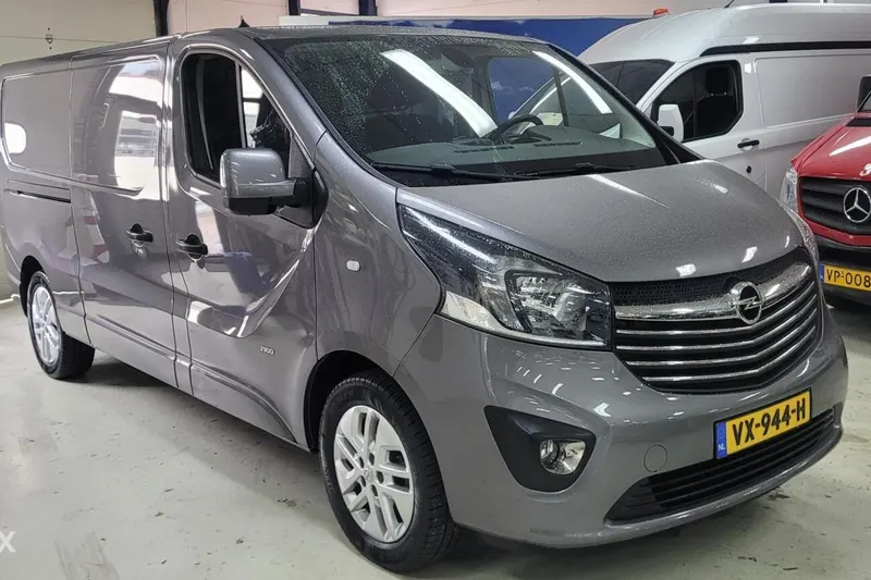 Opel Vivaro (2016)