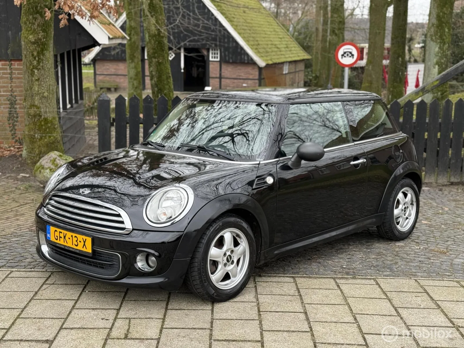 MINI One (2011) — foto 1