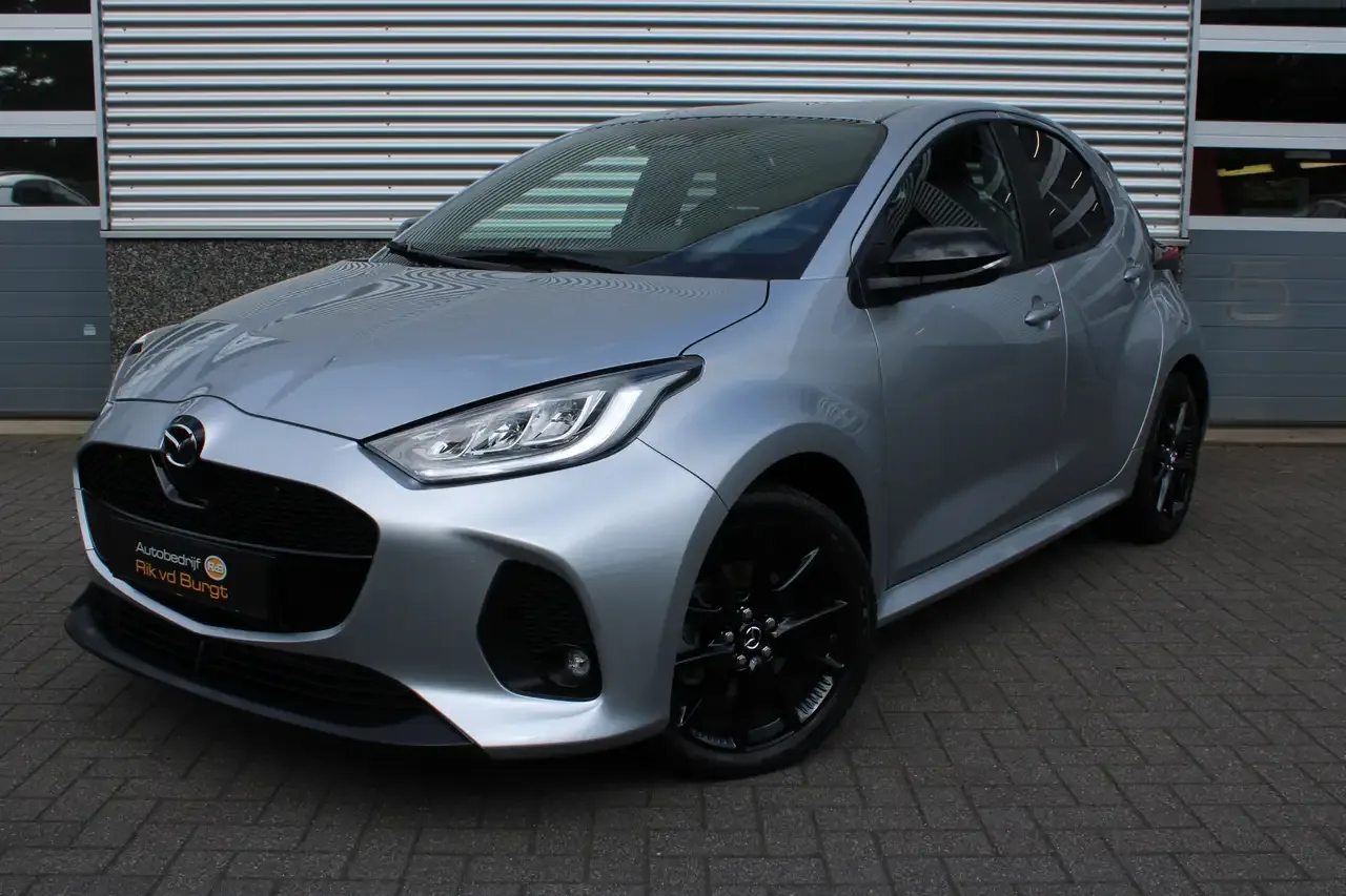 Mazda 2 Hybrid (2024) — foto 1
