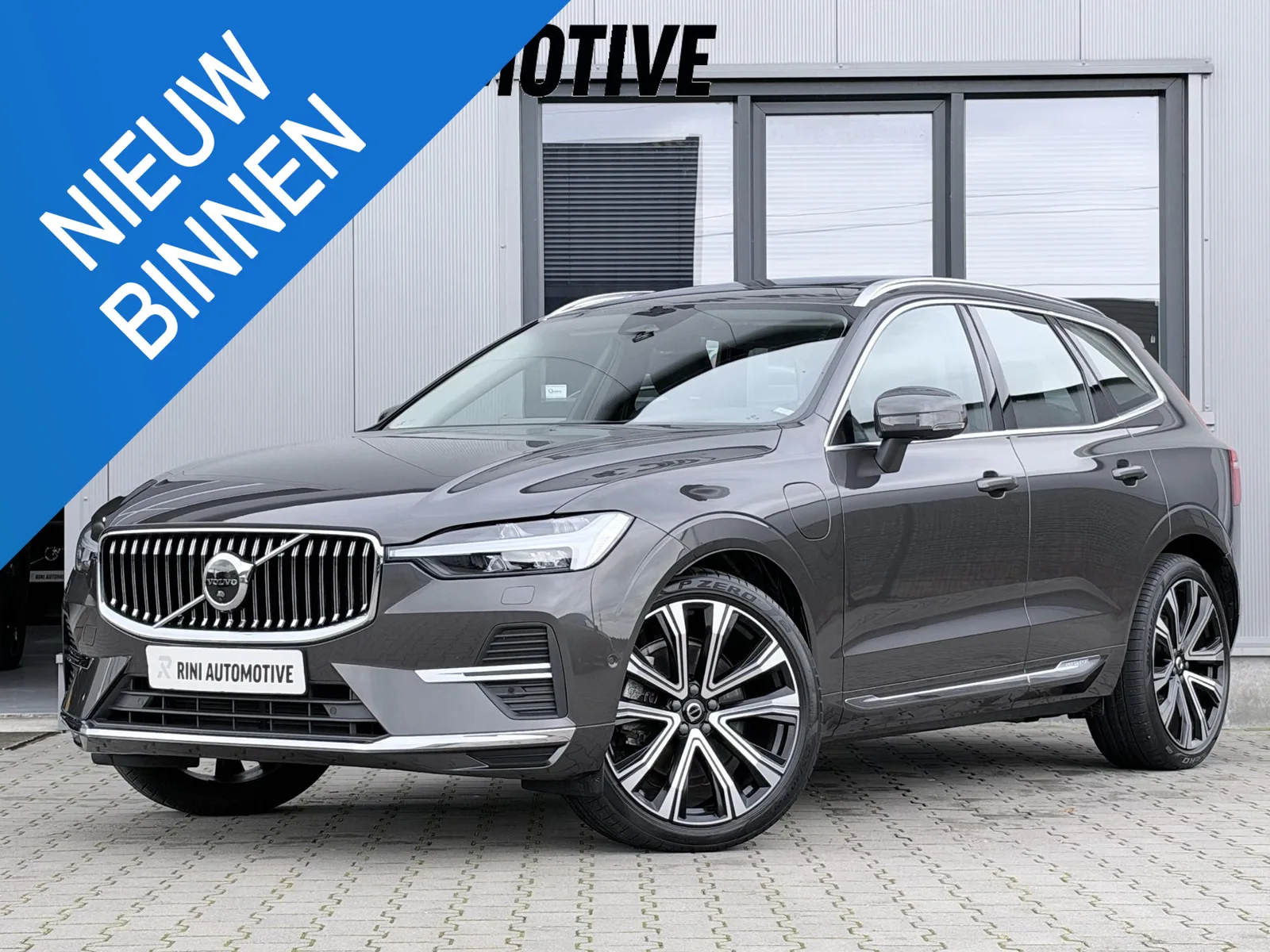 Volvo XC60 (2022) — foto 1