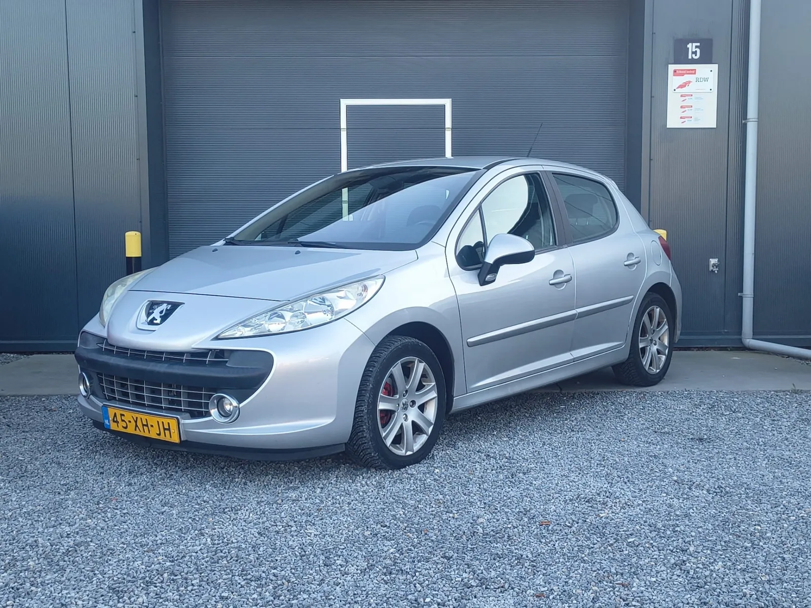 Peugeot 207 (2007) — foto 1