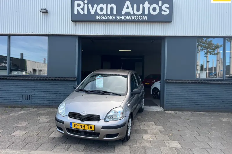 Toyota Yaris (2003)