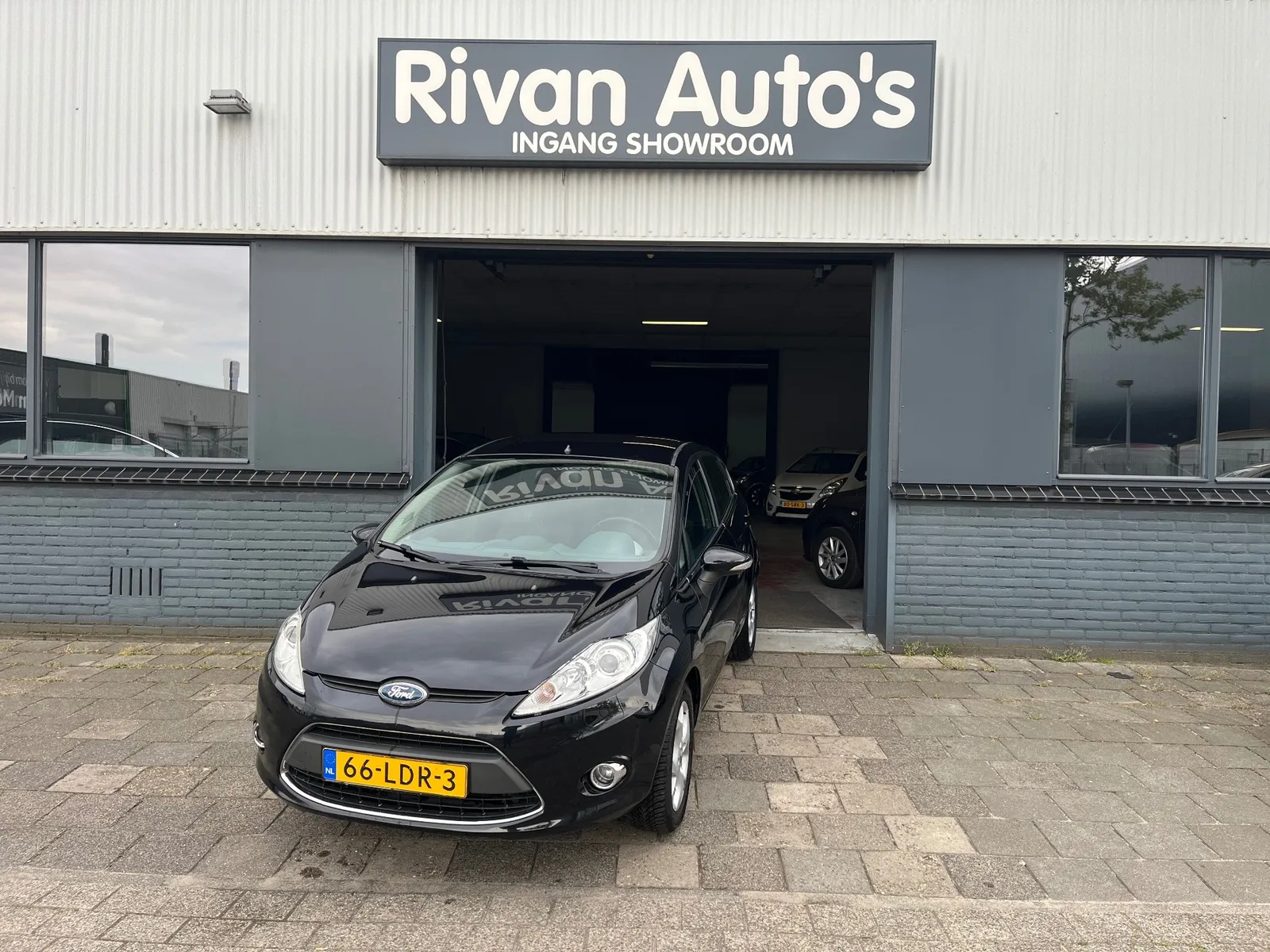 Ford Fiesta (2010) — foto 1