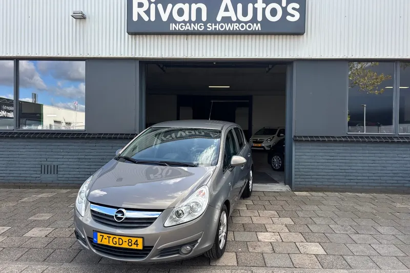 Opel Corsa (2010)