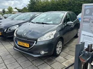 Peugeot 208 (2013) — foto 1