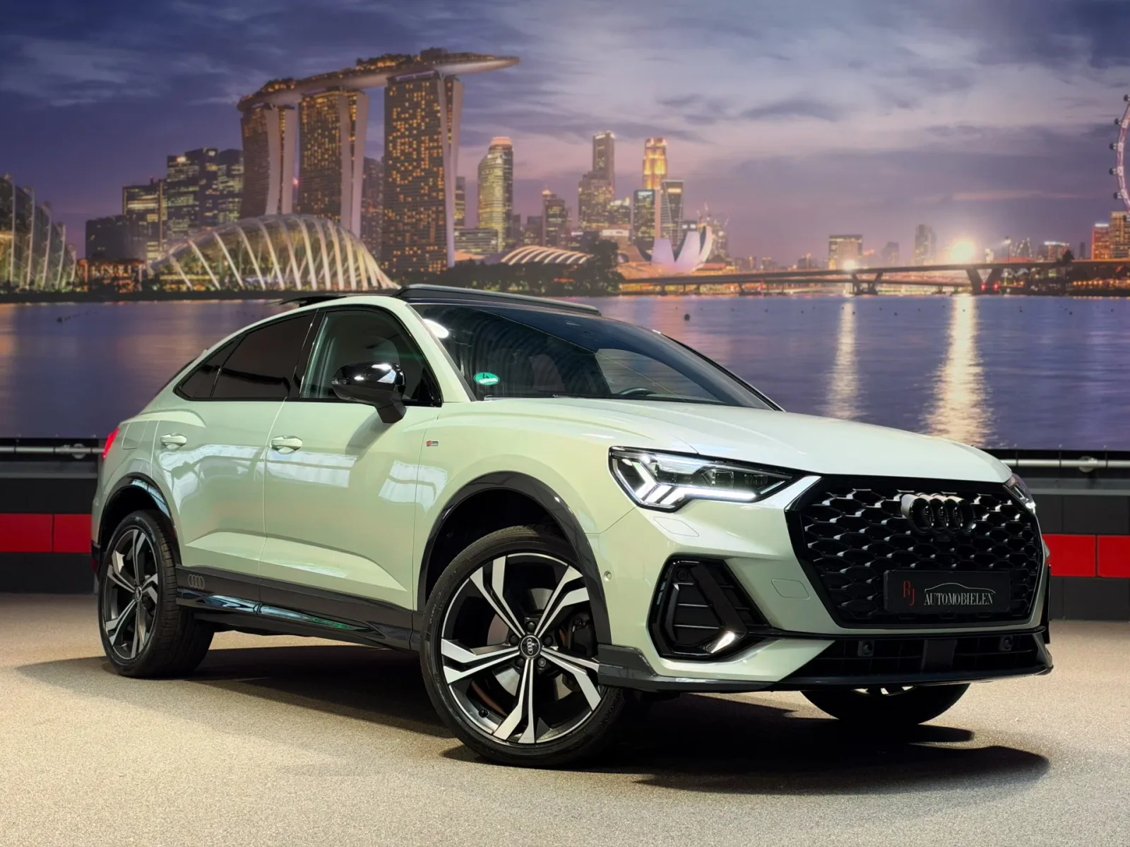 Audi Q3 Sportback (2021) — foto 1