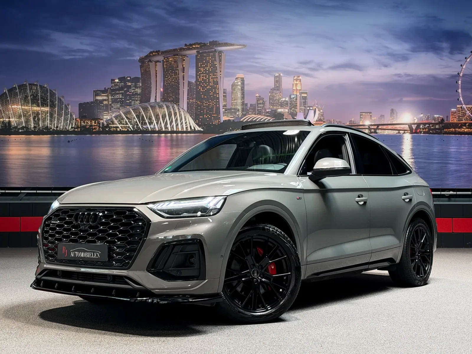Audi Q5 Sportback (2024) — foto 1
