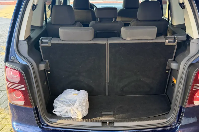 Volkswagen Touran (2008)