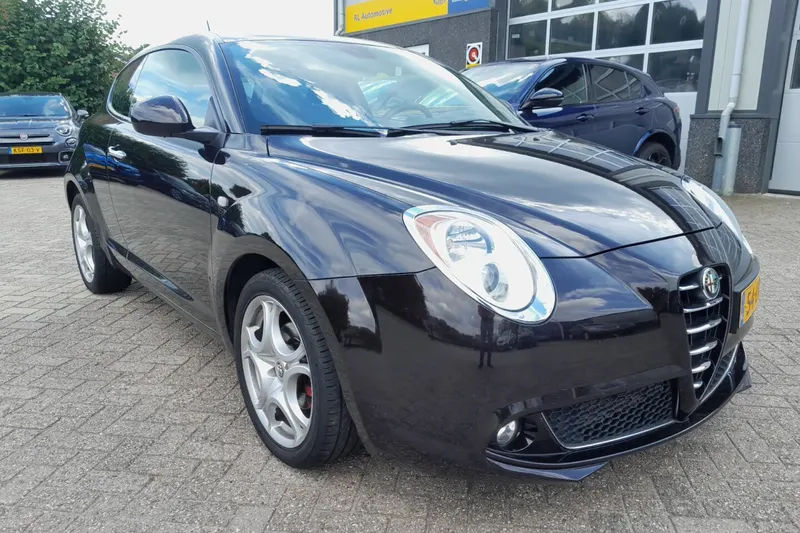 Alfa Romeo Mito (2010)