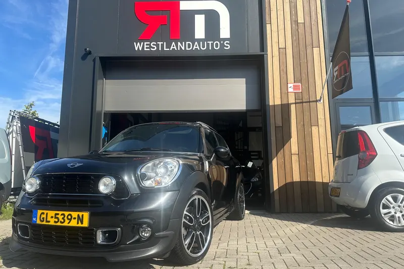 MINI Countryman (2011)