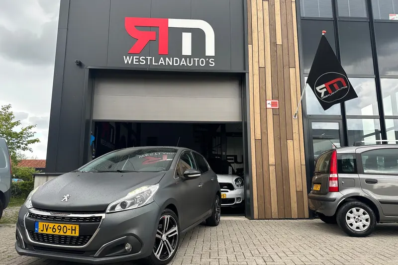 Peugeot 208 (2016)
