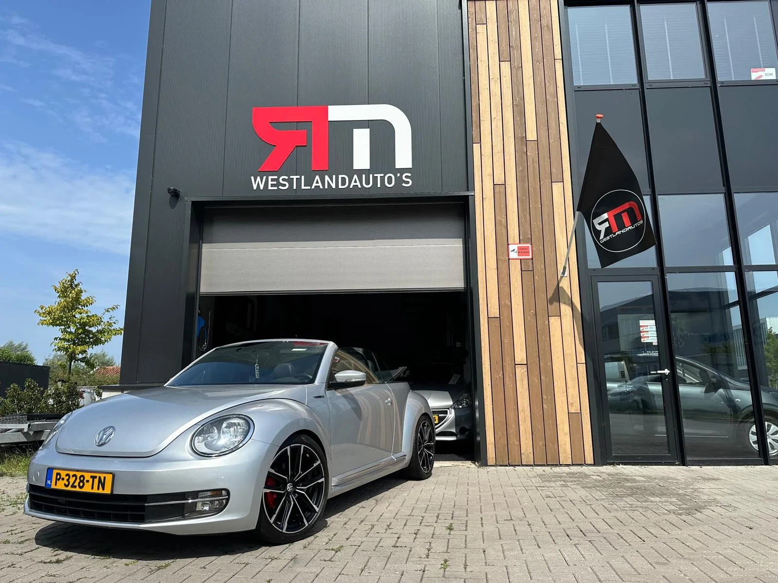 Volkswagen Beetle (2015) — foto 1