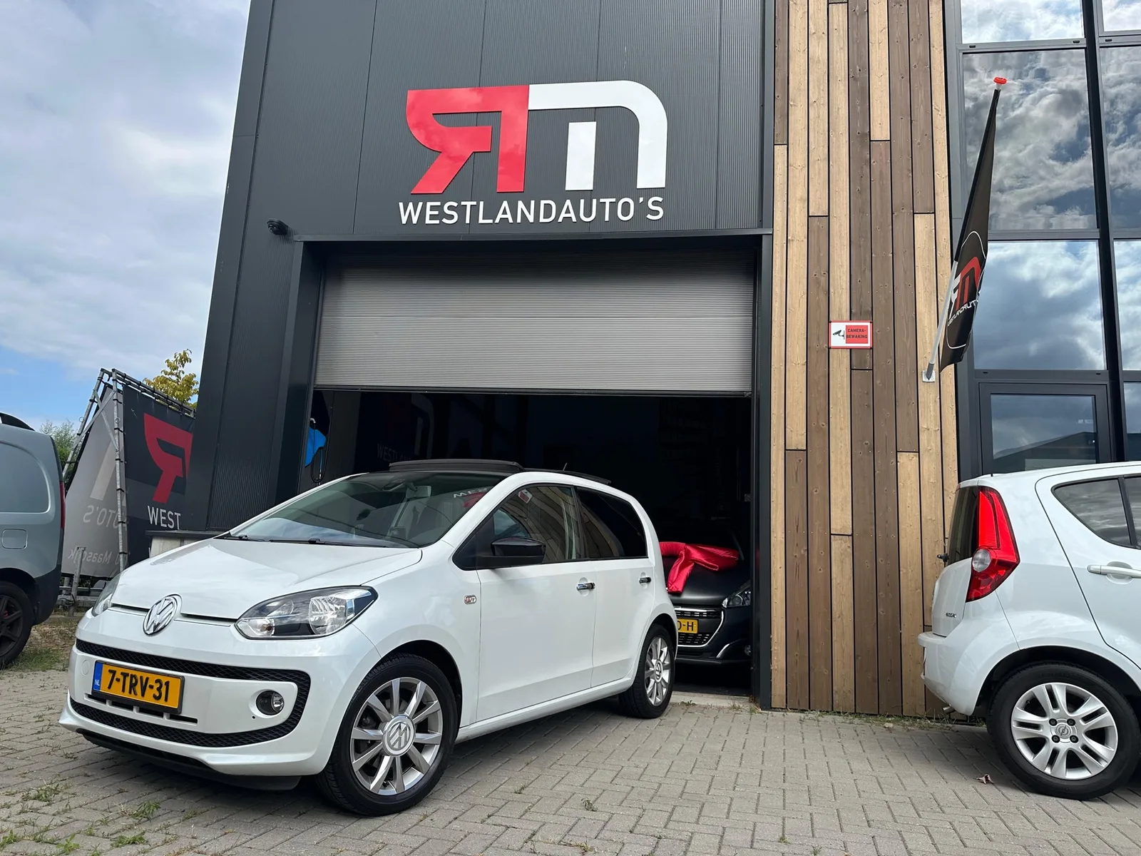 Volkswagen Up! (2014) — foto 1