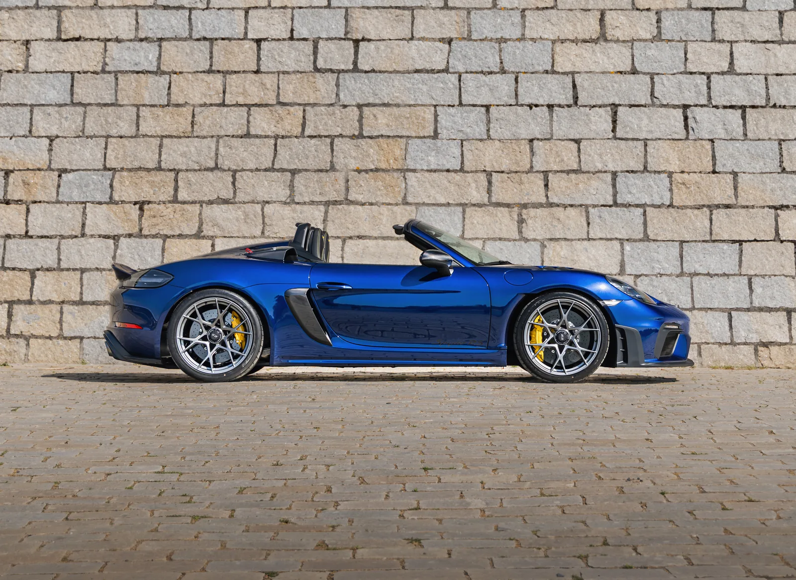 Porsche 718 Spyder (2024) — foto 1