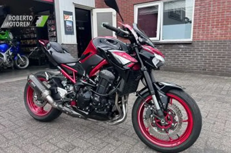 Kawasaki Z900 (2024)