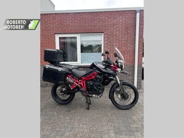 Triumph Tiger 800 XC (2014) — foto 1