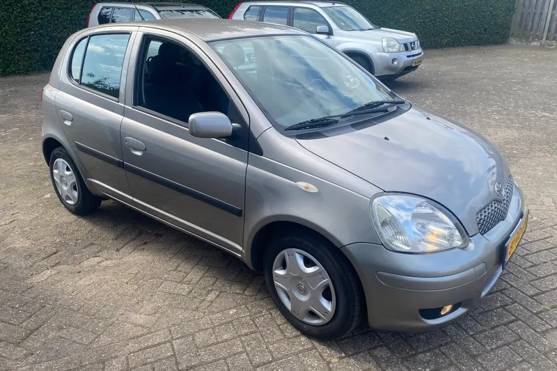 Toyota Yaris (2005)