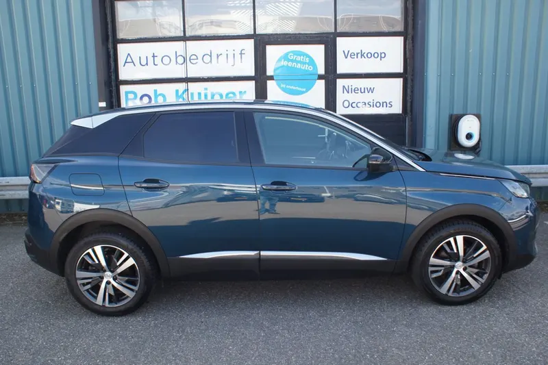 Peugeot 3008 (2022)